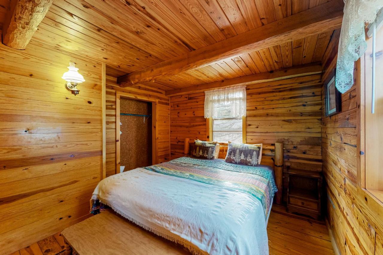 Charlie'S Ol' Fishing Cabin Eureka Springs Exterior foto